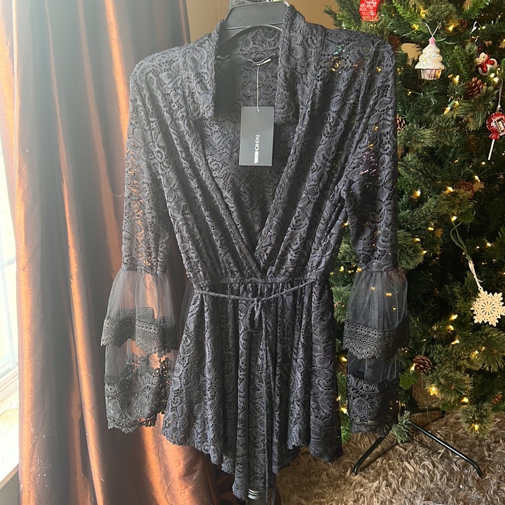 Lace romper - Picture 5 of 10